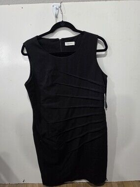 Calvin Klein sheath dress  sunburst pleated design Size 12P Minimalist Career